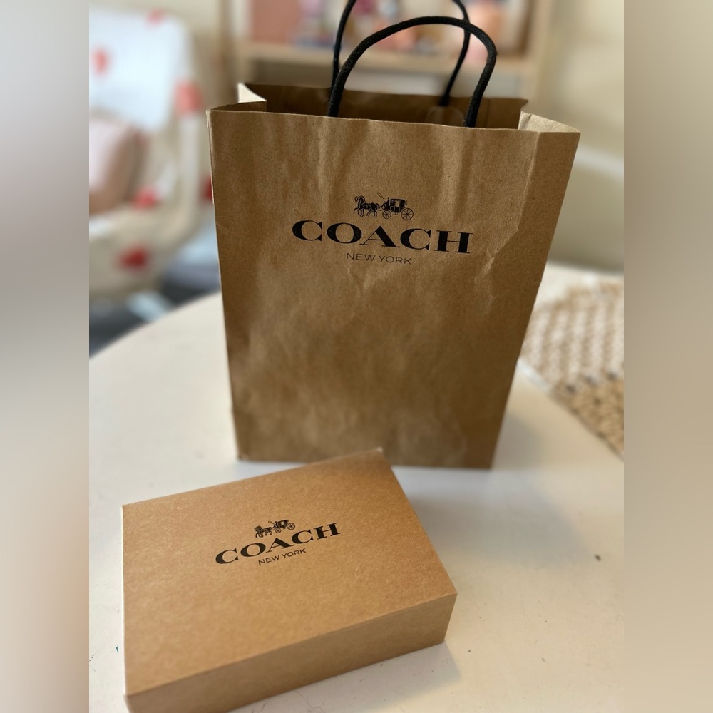Coach Midnight Blue Leather Corner Zip Coin Case Wallet - Picture 10 of 10